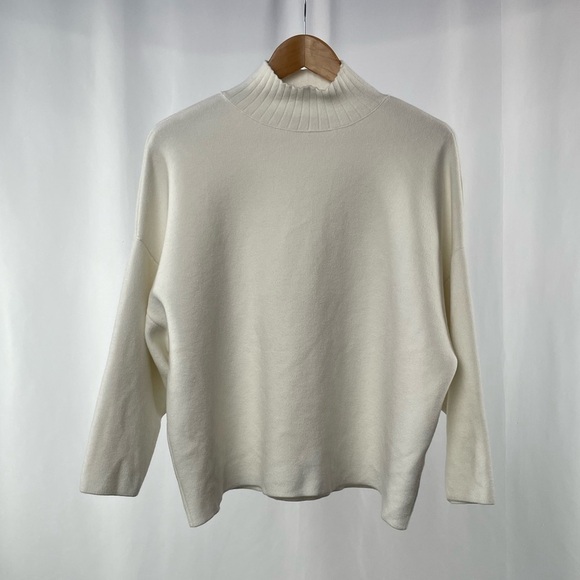 Zara Soft High Neck Sweater in Ivory Size Small - Picture 6 of 11